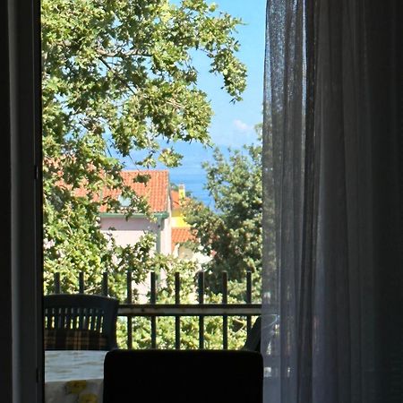 Apartmani Ana Malinska Dış mekan fotoğraf