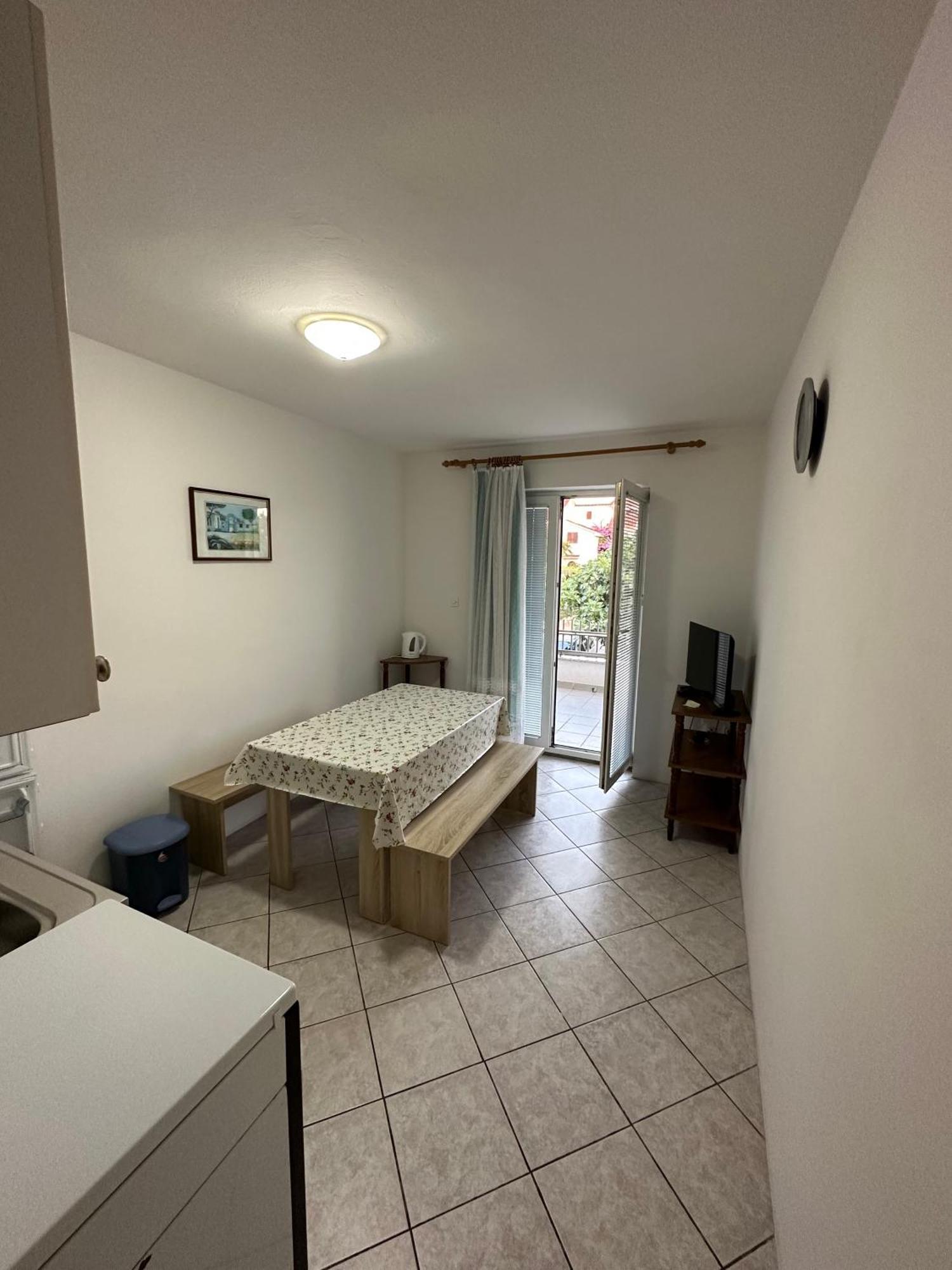 Apartmani Ana Malinska Dış mekan fotoğraf